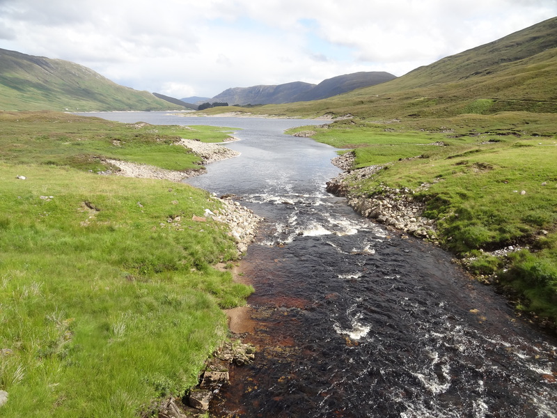 Looking east along the River Cluanie to Beinn Loinne